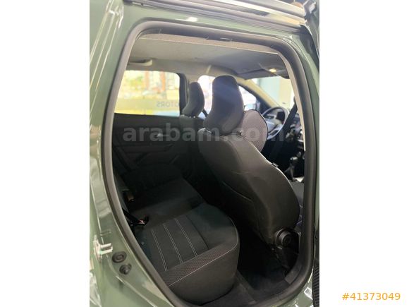 2024 MODEL 53.000 KM HATASIZ 1.3 OTOMATİK DUSTER