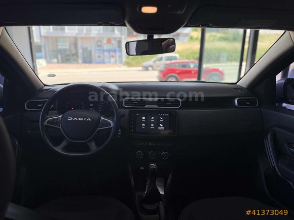 2024 MODEL 53.000 KM HATASIZ 1.3 OTOMATİK DUSTER