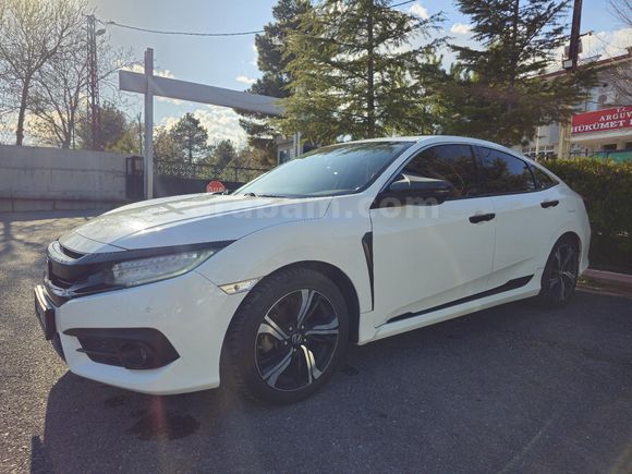 Sahibinden Orjinal Honda Civic 1.5 i-VTEC RS 2017 Model