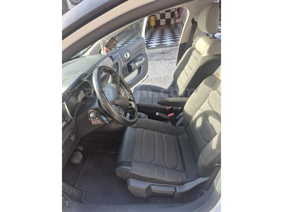 Sahibinden Citroen C3 1.2 PureTech Feel Bold 2022 Model