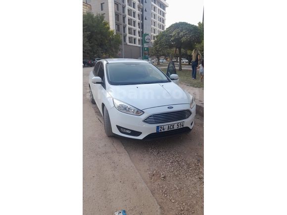 Sahibinden Ford Focus 1.5 TDCi Trend X 2016 Model  181.000 km Beyaz