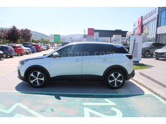Peugeot 3008 1.6BLUEHDI ALLURE SUNROOF