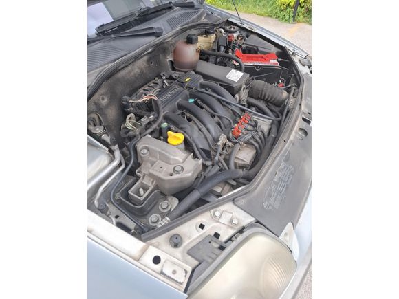 Sahibinden Renault Clio 1.4 RXT 2001 Model  178.000 km Gri (Gümüş)