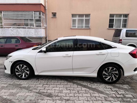 Sahibinden Honda Civic 1.6i DTEC Elegance 2018 Model 