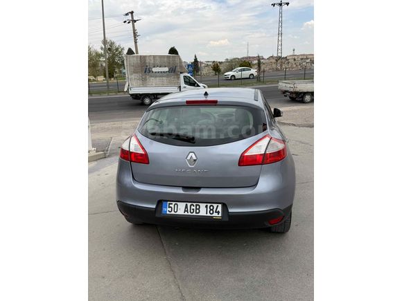 Sahibinden Renault Megane 1.6 Privilege 2010 Model 