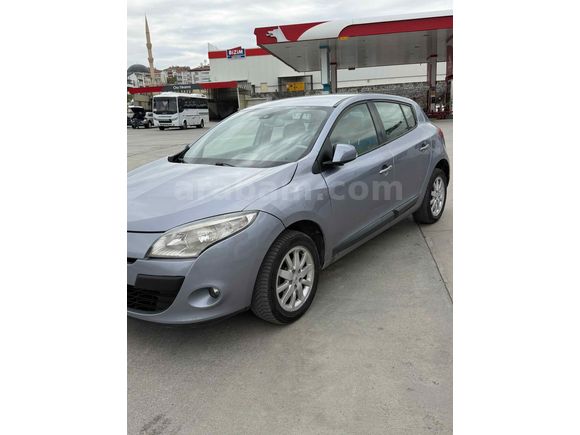 Sahibinden Renault Megane 1.6 Privilege 2010 Model 