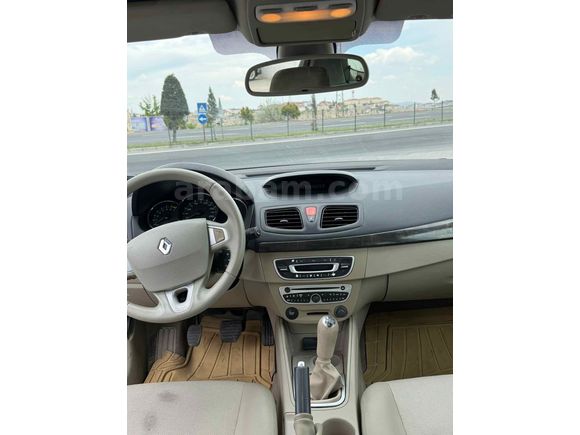 Sahibinden Renault Megane 1.6 Privilege 2010 Model 