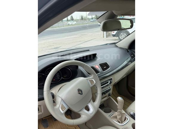 Sahibinden Renault Megane 1.6 Privilege 2010 Model 