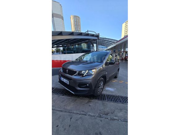 Sahibinden Peugeot Rifter 1.5 BlueHDI Plus Allure 2022 Model