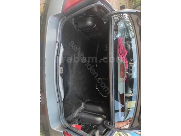 Sahibinden Renault Clio 1.4 RNA 2000 Model