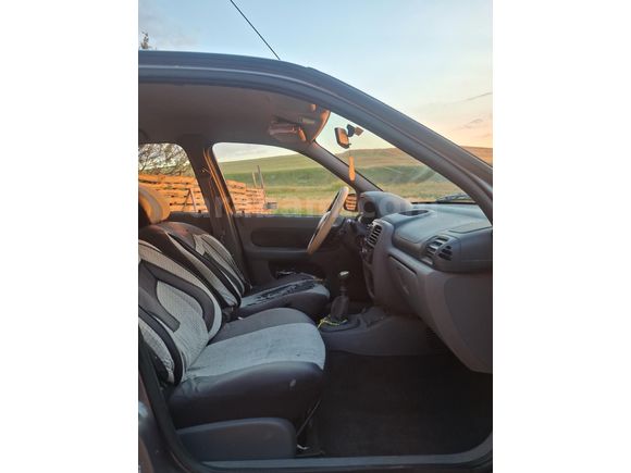 Sahibinden Renault Clio 1.4 RNA 2000 Model