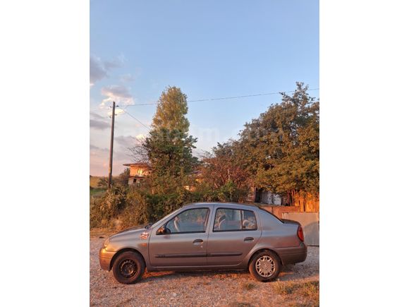 Sahibinden Renault Clio 1.4 RNA 2000 Model