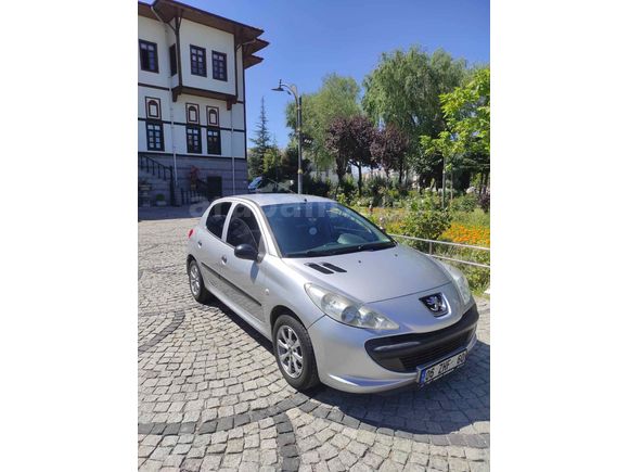 Sahibinden Peugeot 206+ 1.4 Comfort 2011 Model 