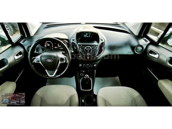 2017 Courier Titanium Plus 1.6 TDCİ Ağır HASARLI 99.750 Km