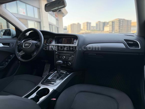 EMİNOĞLU - 2012 AUDİ A4 LİMOUSİNE 177HP ÇİZİKSİZZ HATASIZ MULTİTRONİC 8 İLERİ
