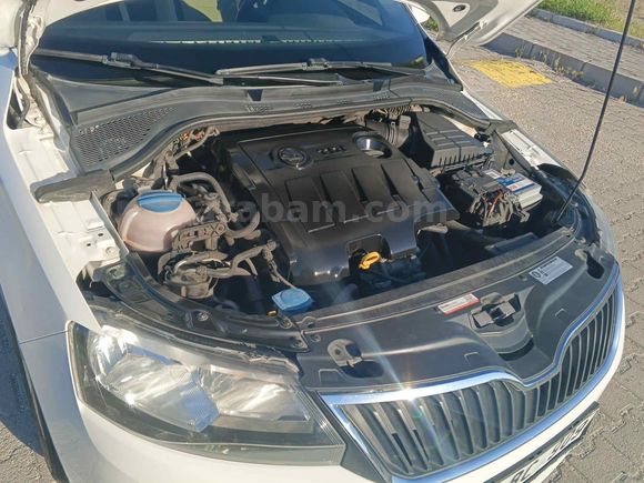 Sahibinden Skoda Rapid 1.6 CR TDI Elegance 2015 Model 