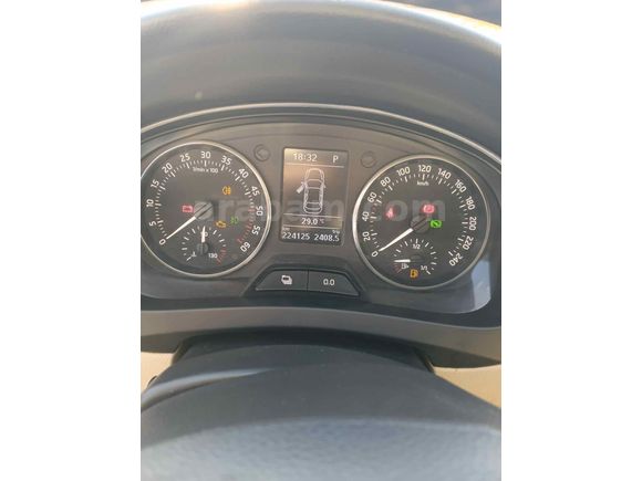 Sahibinden Skoda Rapid 1.6 CR TDI Elegance 2015 Model 