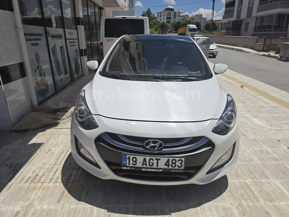 Sahibinden Hyundai i30 1.6 GDi Elite 2012 Model  163.000 km Beyaz