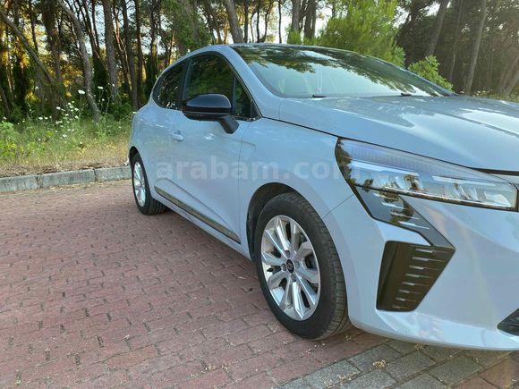 Sahibinden Renault Clio 1.0 TCe Evolution 2024 Model 