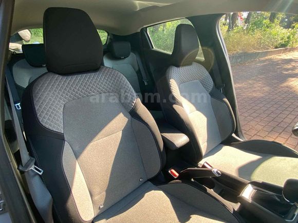 Sahibinden Renault Clio 1.0 TCe Evolution 2024 Model 