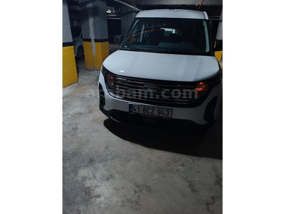 Sahibinden Ford Tourneo Courier 1.0 EcoBoost Deluxe 2025 Model Kocaeli