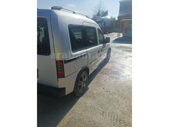 Opel Combo 1.3 CDTI Dizel – Otomobil Ruhsatlı – Ekonomik ve Kullanışlı