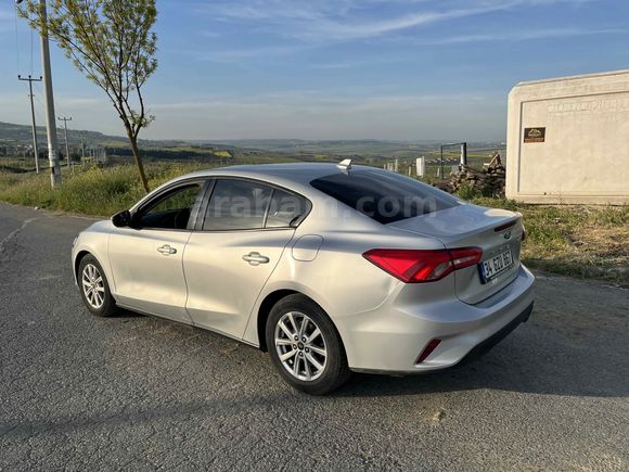 2023 MODEL DİZEL OTOMATİK FORD FOCUS TREND X 86.000KM