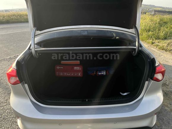 2023 MODEL DİZEL OTOMATİK FORD FOCUS TREND X 86.000KM