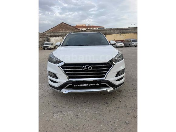 Galeriden Hyundai Tucson 1.6 CRDi Elite Plus 2019 Model İzmir 175.000 km Beyaz