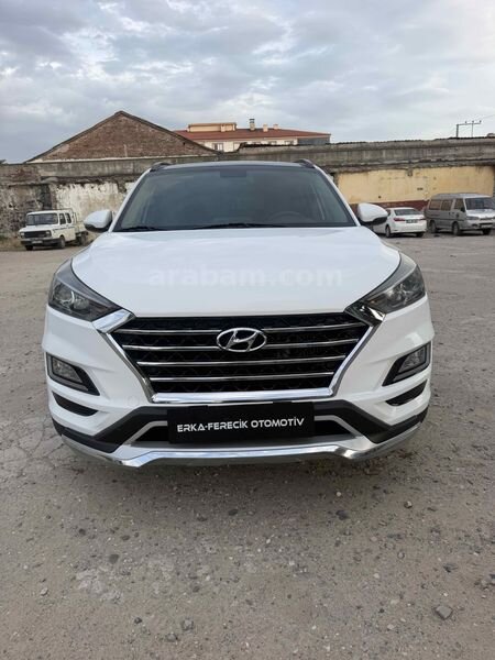 Galeriden Hyundai Tucson 1.6 CRDi Elite Plus 2019 Model İzmir 175.000 km Beyaz