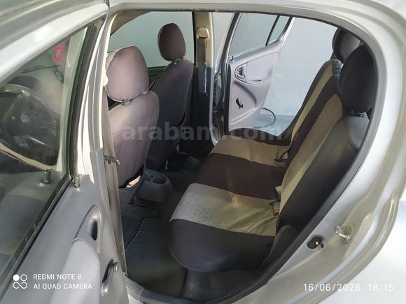 Sahibinden Toyota Yaris 1.3 Sol 2000 Model 