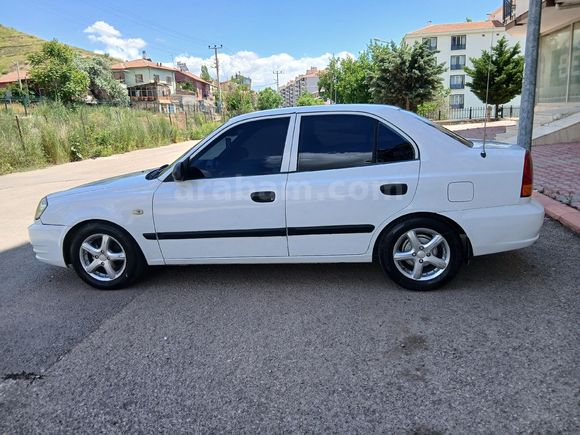 Sahibinden Hyundai Accent 1.3 Admire 2004 Model