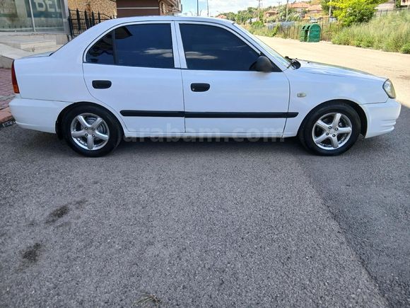Sahibinden Hyundai Accent 1.3 Admire 2004 Model