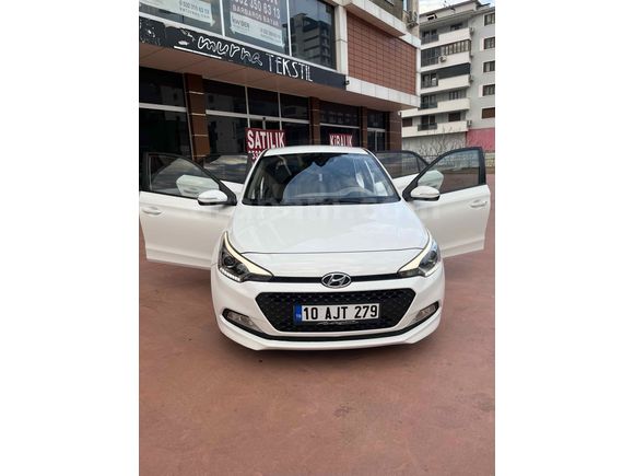 Sahibinden Hyundai i20 1.4 CRDi Style 2018 Model Denizli 105.600 km Beyaz