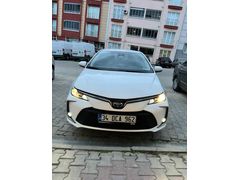 Sahibinden Toyota Corolla 1.8 Hybrid Dream 2020 Model  139.000 km Beyaz