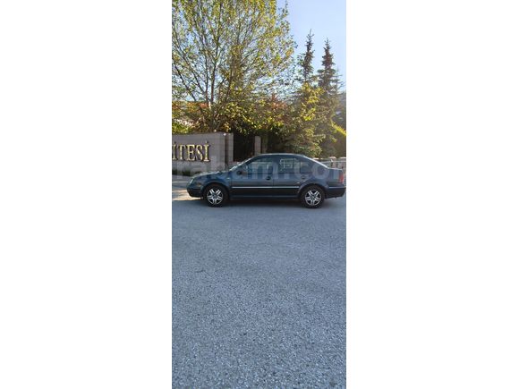 Sahibinden Volkswagen Bora 1.6 Pacific 2005 Model  251.000 km Lacivert