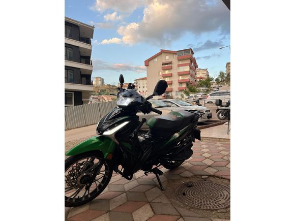 B ehliyet kullanir 50/125 cc