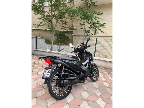 B ehliyet kullanir 50/125 cc