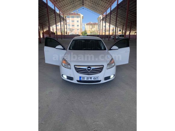 Sahibinden Opel Insignia 1.4 T Edition Elegance 2012 Model 207100 km Beyaz