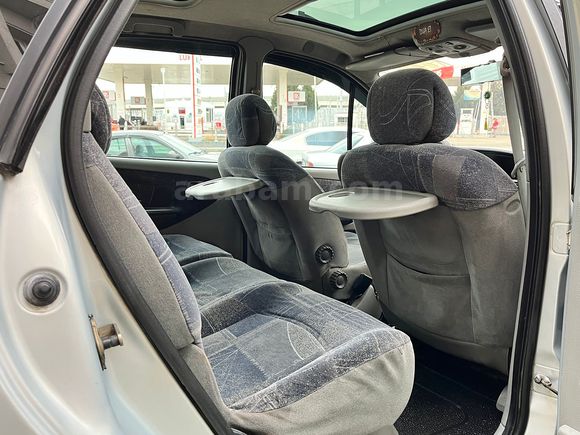 Sahibinden Renault Scenic 1.6 RXE 2001 Model