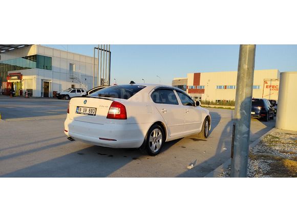 Sahibinden Skoda Octavia 1.4 TSI Elegance 2011 Model
