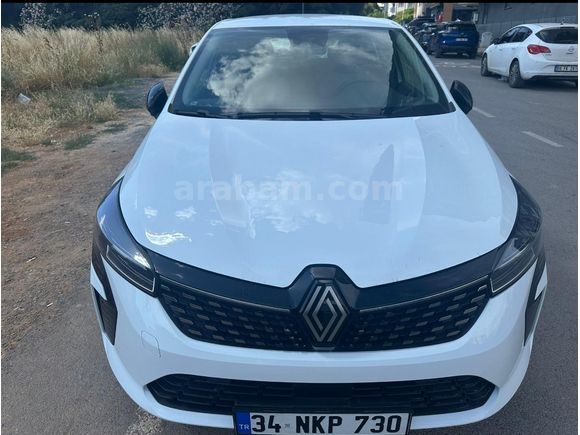 Renault Clio 1.0 TCe Evolution 2025 Model Ankara 20.000 km Beyaz