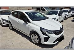 Renault Clio 1.0 TCe Evolution 2025 Model Ankara 20.000 km Beyaz