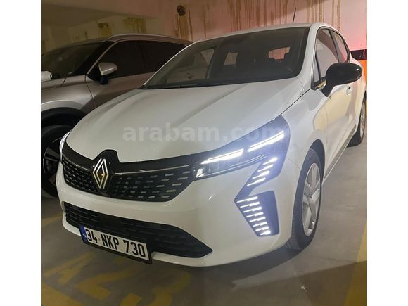 Renault Clio 1.0 TCe Evolution 2025 Model Ankara 20.000 km Beyaz