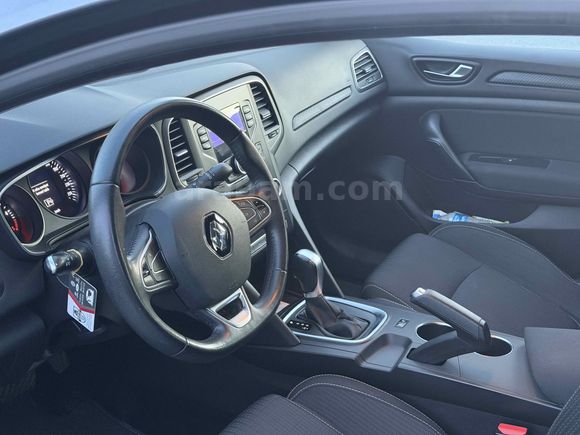 Sahibinden Renault Megane 1.5 Blue DCI Touch 2020 Model 