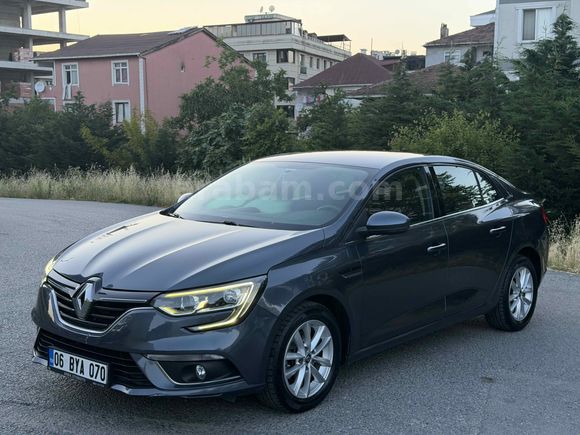 Sahibinden Renault Megane 1.5 Blue DCI Touch 2020 Model 