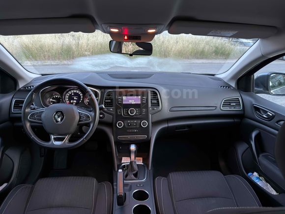 Sahibinden Renault Megane 1.5 Blue DCI Touch 2020 Model 