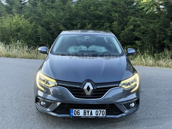 Sahibinden Renault Megane 1.5 Blue DCI Touch 2020 Model 