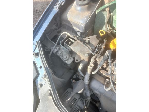 Sahibinden Renault Clio 1.4 RNA 2001 Model
