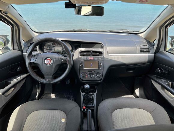  Fiat Linea 1.3 Multijet Active Plus 2011 Model 